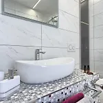 Mincheta - Luxury